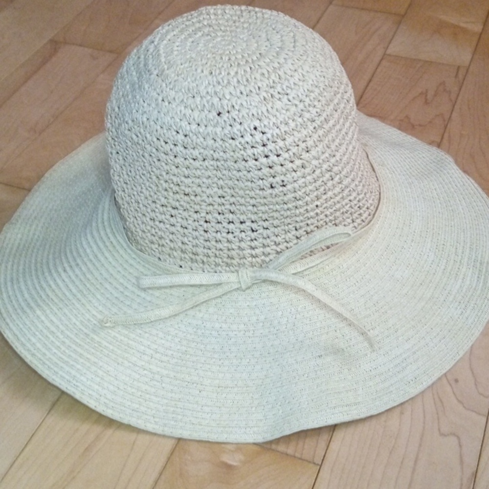 Floppy Summer Paper hat